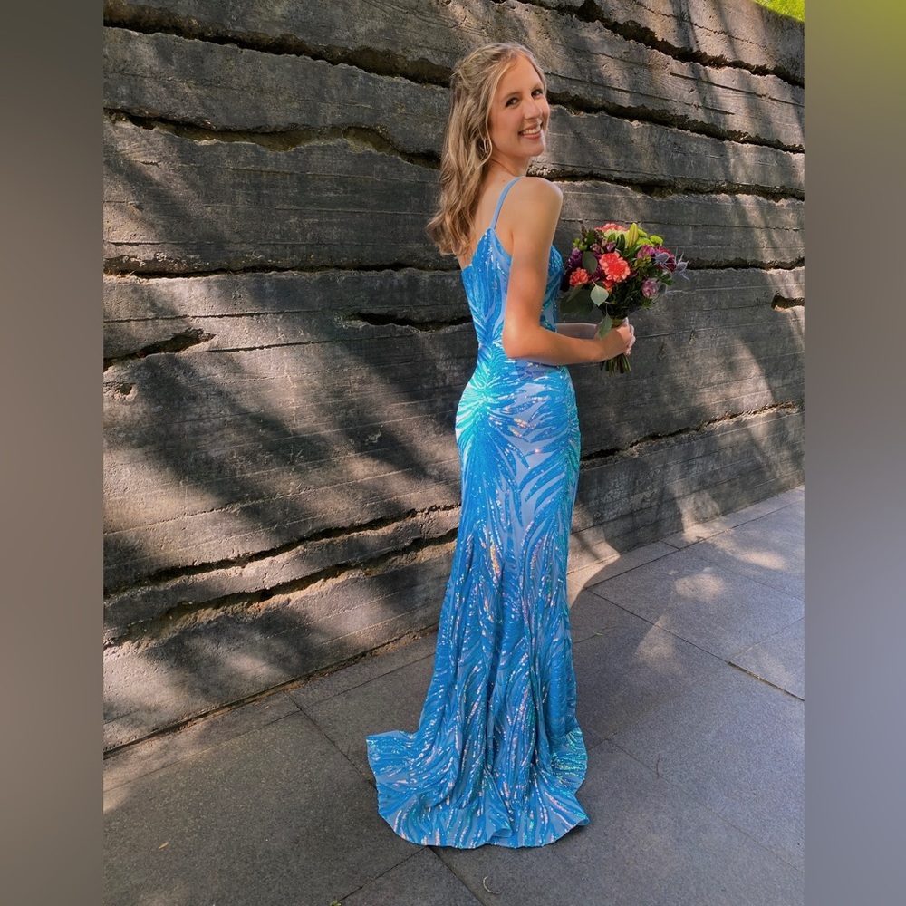 Jovani Prom Dress! Size 2, no alterations. - Picture 1 of 4